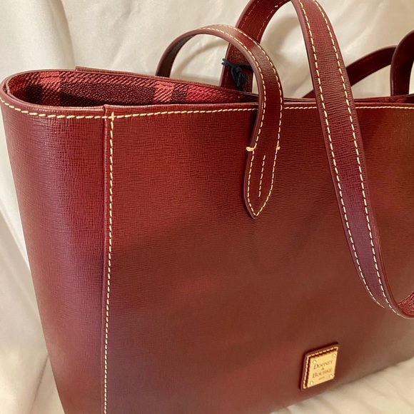 Dooney & Bourke tote - Picture 4 of 11